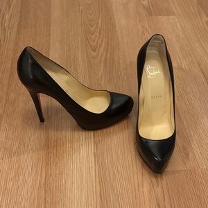 Christian Louboutin Elegant Black Pumps